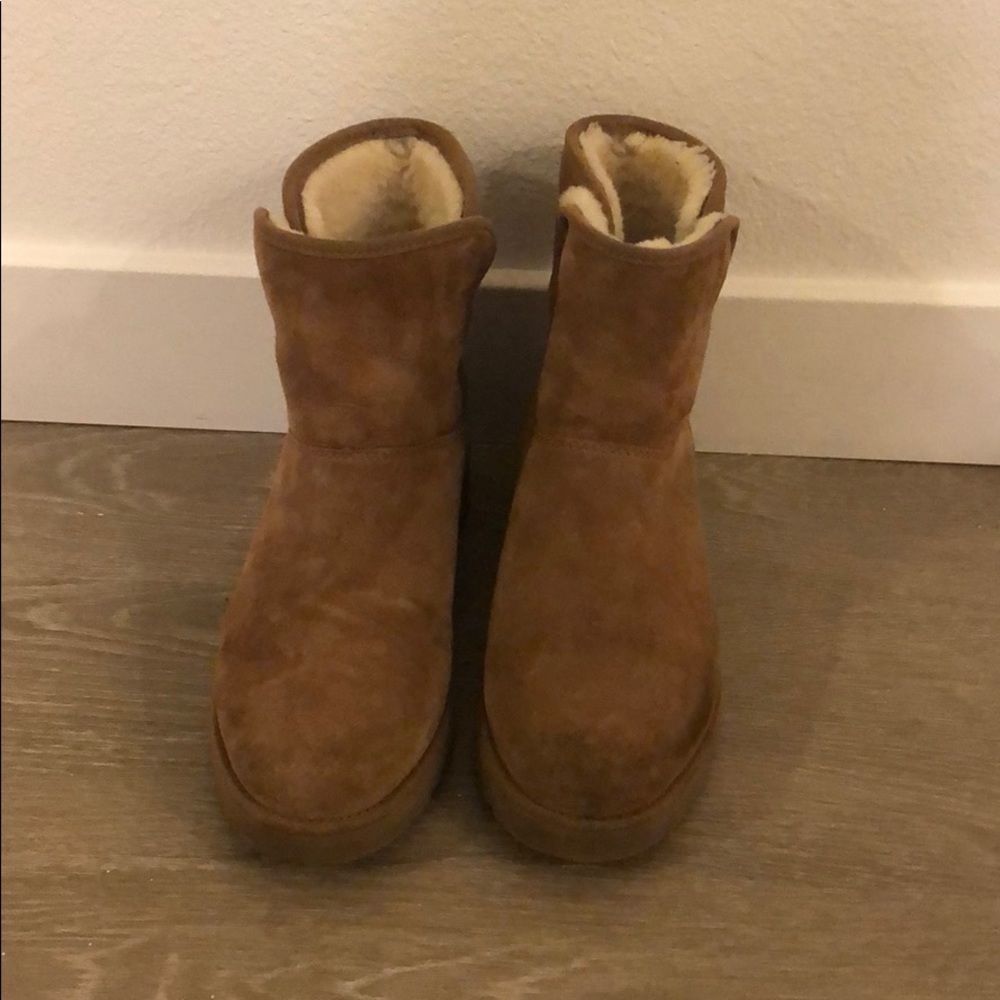 COPY - Chestnut Uggs